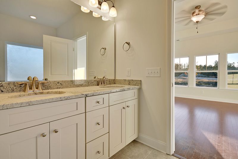 157 Threaded Fern St, Summerville, SC 29485
