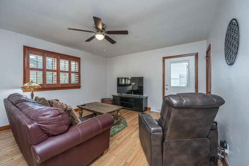 4515 Holmes Ave, North Charleston, SC 29405