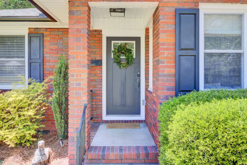 5029 Victoria Ave, North Charleston, SC 29405