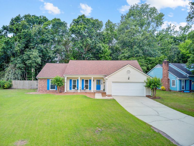 300 Hamlet Rd, Summerville, SC 29485