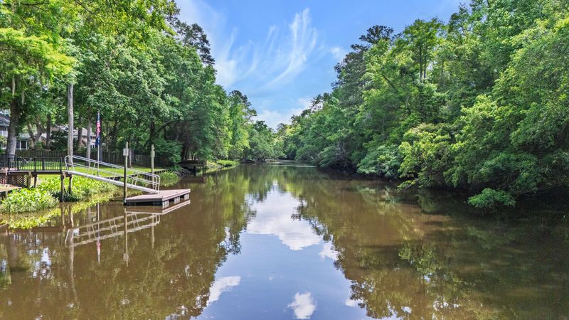 418 Lakeview Dr, Summerville, SC 29485