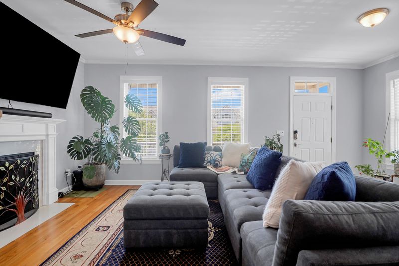 352 Clayton Dr, Charleston, SC 29414
