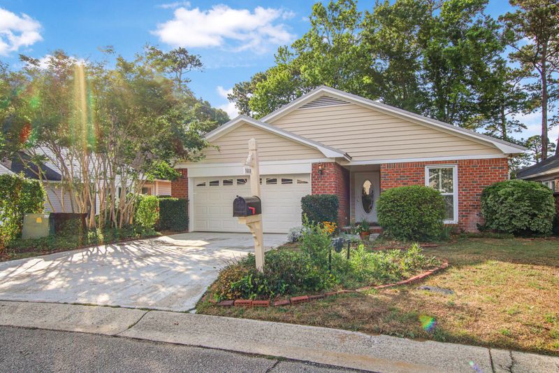 1668 Fairway Place Ln, Mount Pleasant, SC 29464