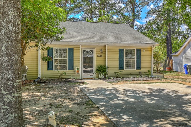 1507 Blaze Ln, Charleston, SC 29412