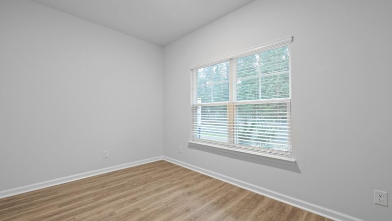 553 Gahagan Rd, Summerville, SC 29486