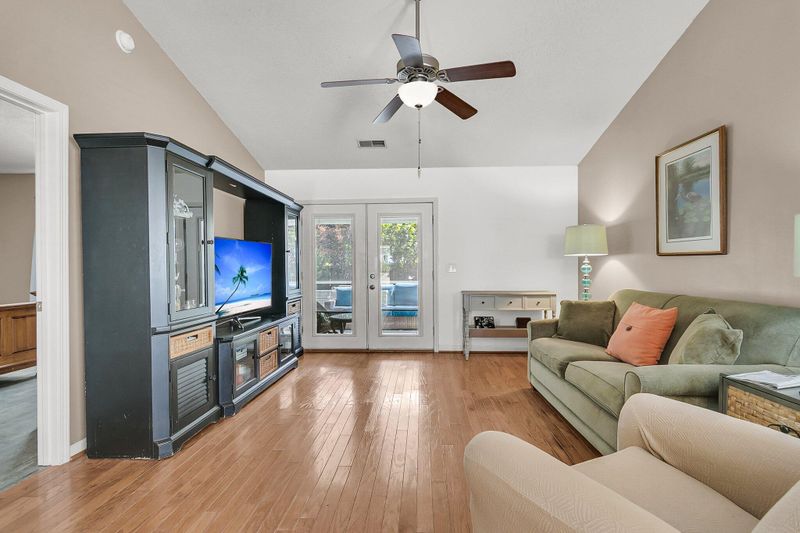 157 Townsend Way, Summerville, SC 29483