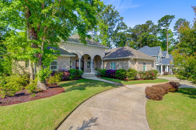 5433 Clearview Dr, North Charleston, SC 29420