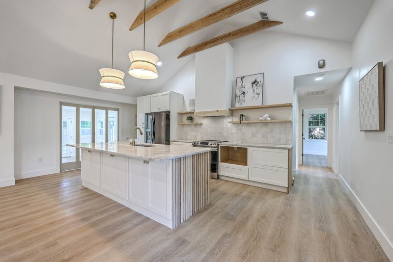 2534 Flamingo Dr, Charleston, SC 29414