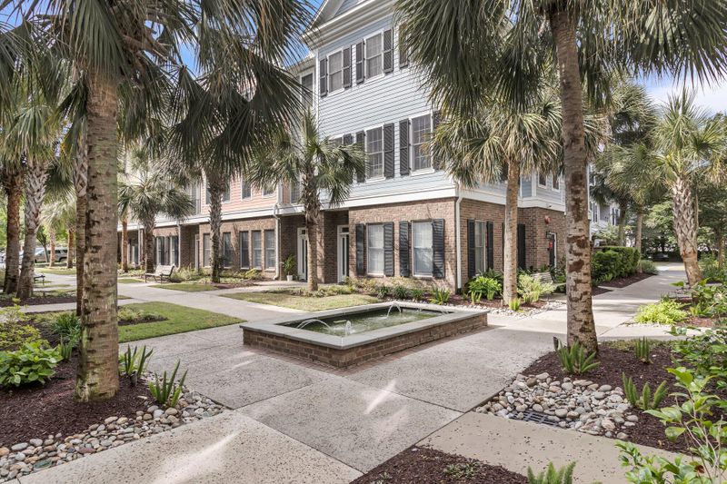 656 Coleman Blvd #703, Mount Pleasant, SC 29464