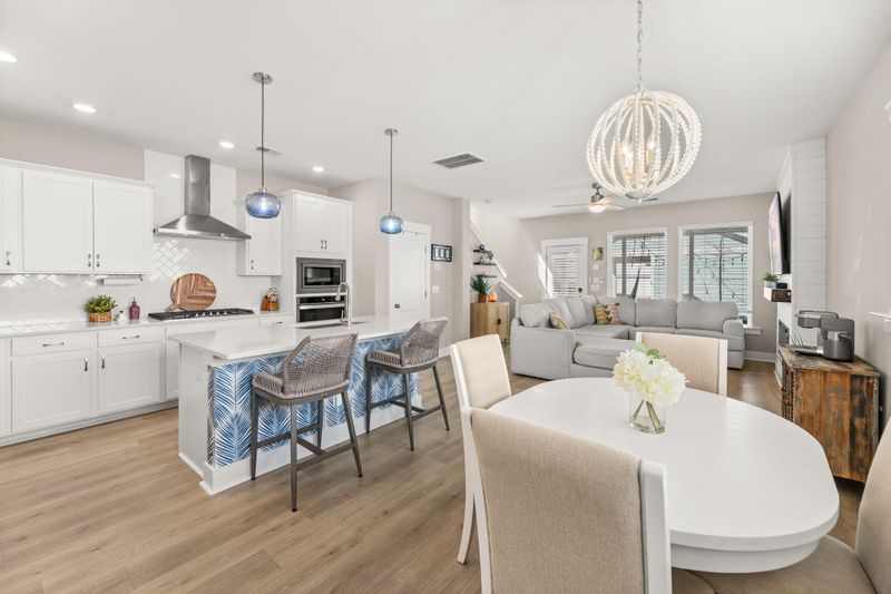 150 Midtown Ave, Summerville, SC 29486