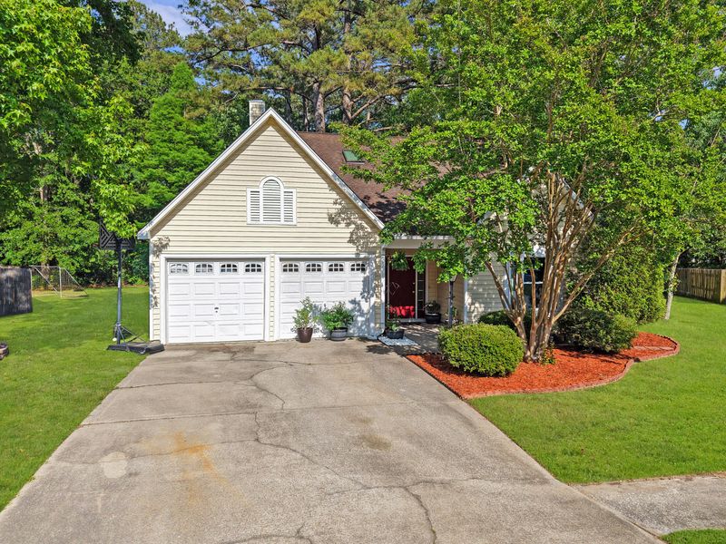 206 Challis Ct, Goose Creek, SC 29445