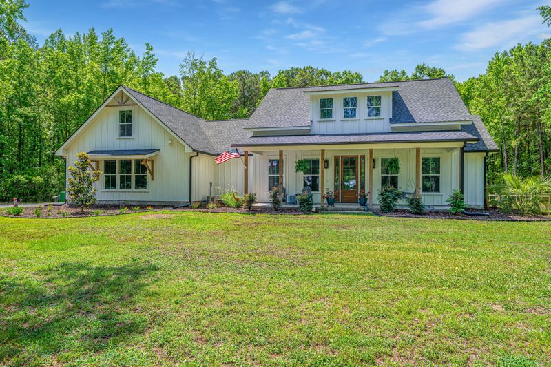 1375 Tannanger Trl, Awendaw, SC 29429