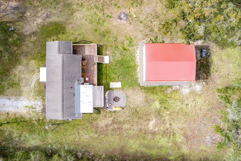 8476 Old Georgetown Rd, Mcclellanville, SC 29458