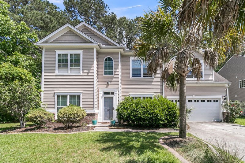 113 Southernwood Dr, Ladson, SC 29456