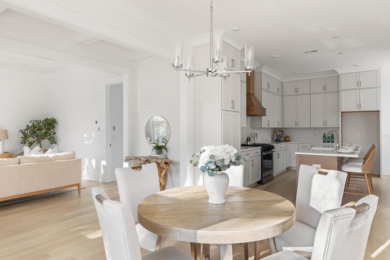 1340 Lucinda St, Mount Pleasant, SC 29466