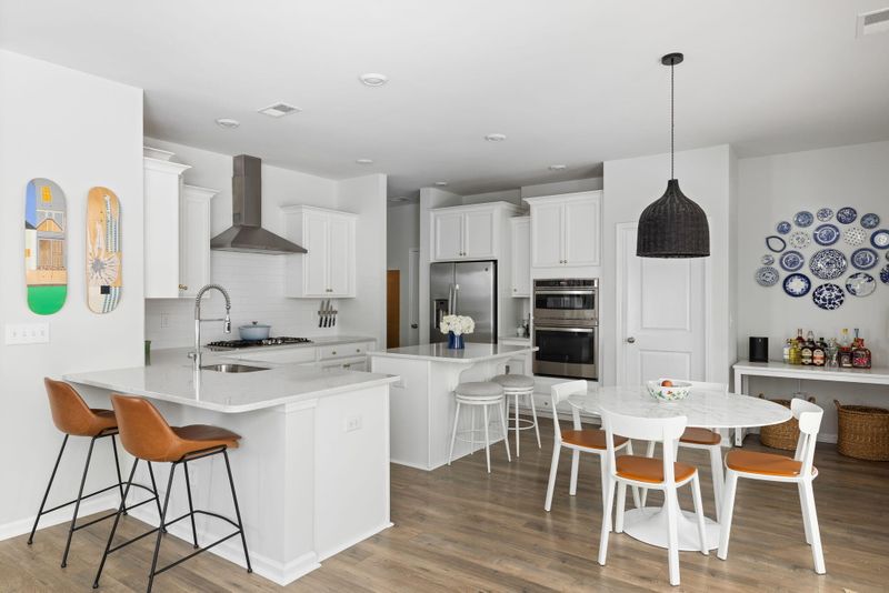 1825 Crossbill Trl, Hanahan, SC 29410