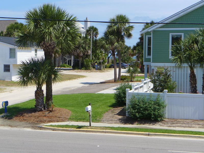 2401 Palmetto Blvd, Edisto Island, SC 29438