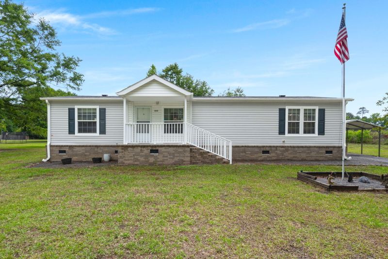 1533 Cooper Store Rd, Moncks Corner, SC 29461