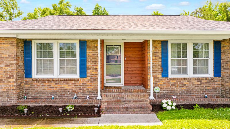 264 Columbia Dr, Ladson, SC 29456