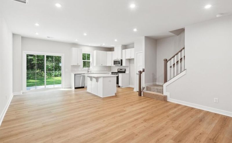 1052 Crescent Cove Ln, Summerville, SC 29483