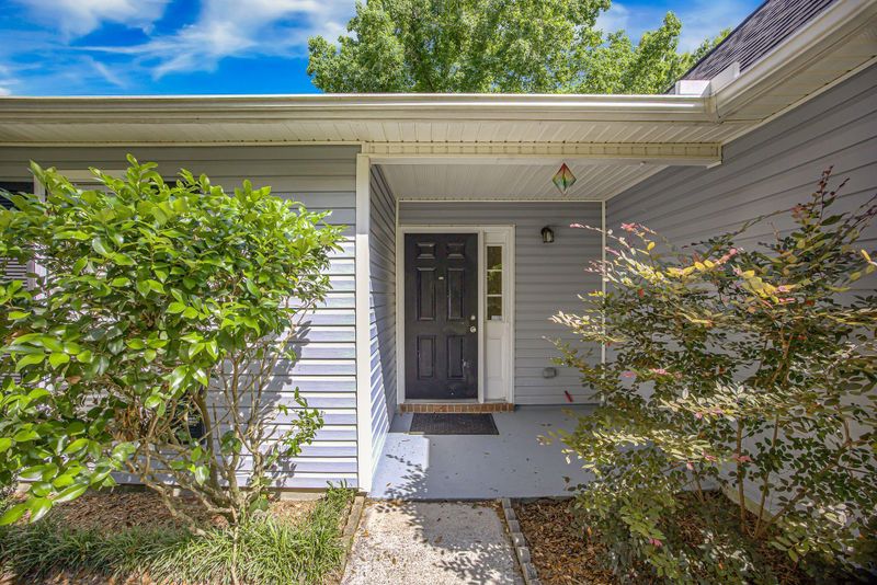 2418 Castlereagh Rd, Charleston, SC 29414