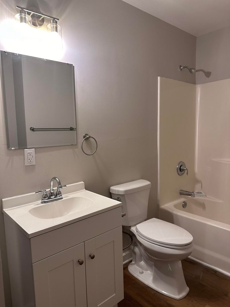 1924 Baxter St, North Charleston, SC 29405
