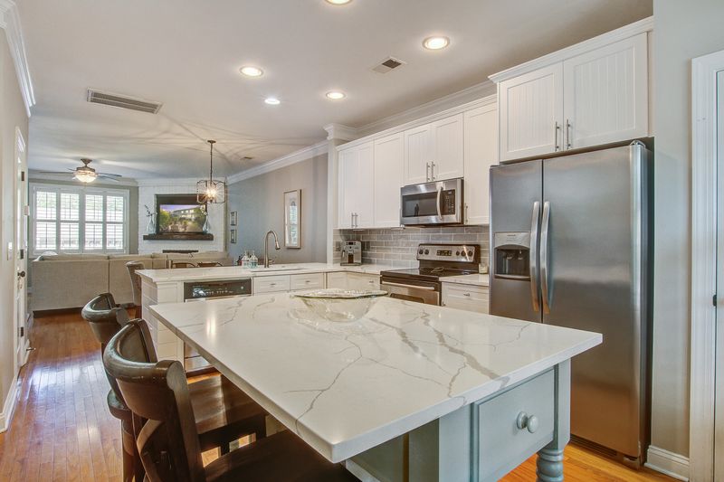 1852 Pierce St, Charleston, SC 29492