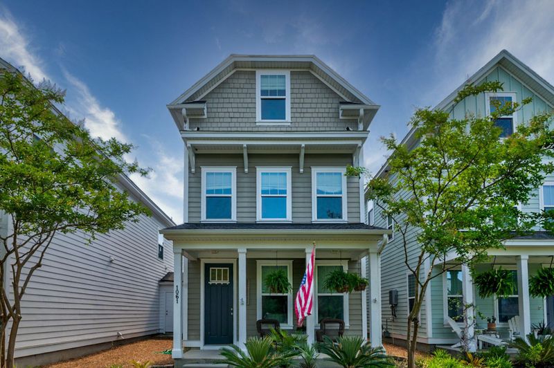 1061 Ashley Gardens Blvd, Charleston, SC 29414