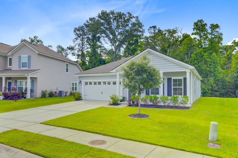 578 Mountain Laurel Cir, Goose Creek, SC 29445
