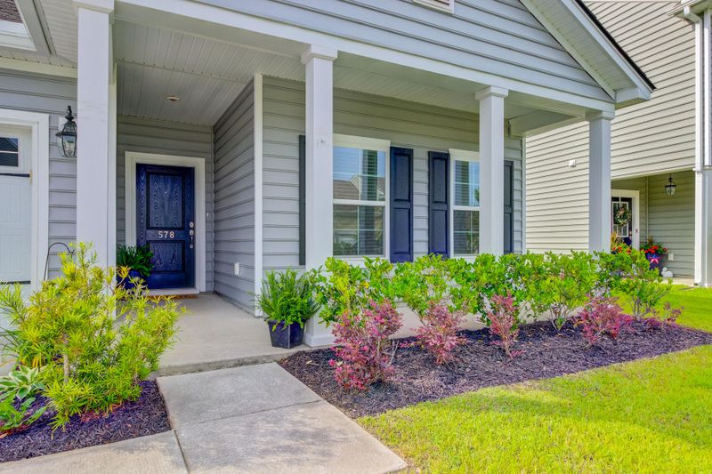 578 Mountain Laurel Cir, Goose Creek, SC 29445