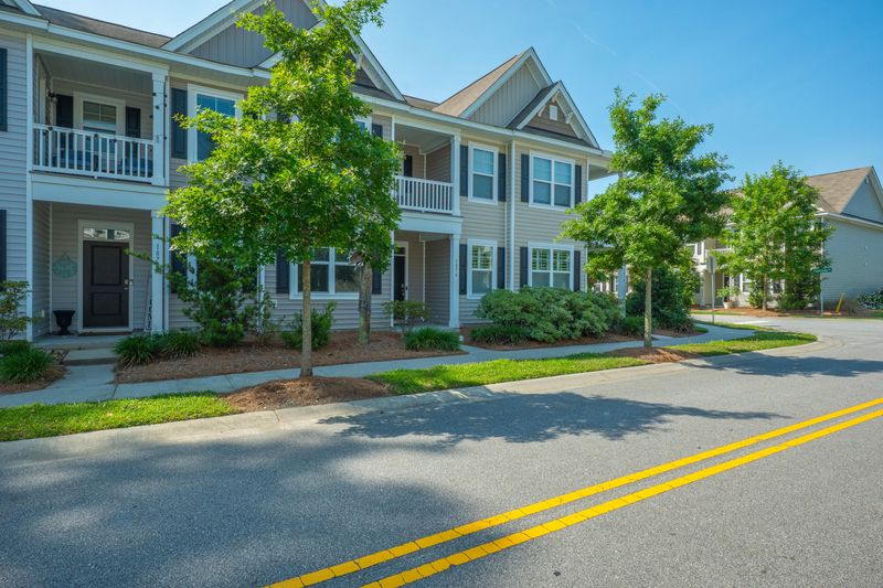 1876 Towne St, Johns Island, SC 29455