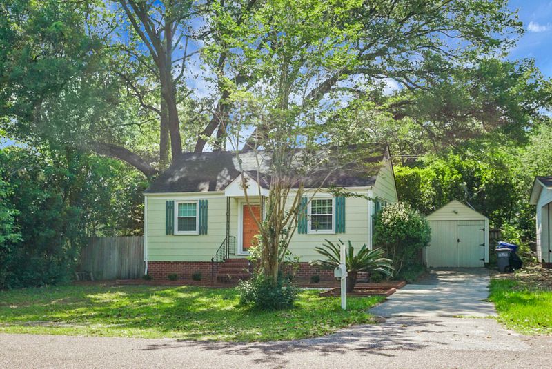 4810 Parkside Dr, North Charleston, SC 29405
