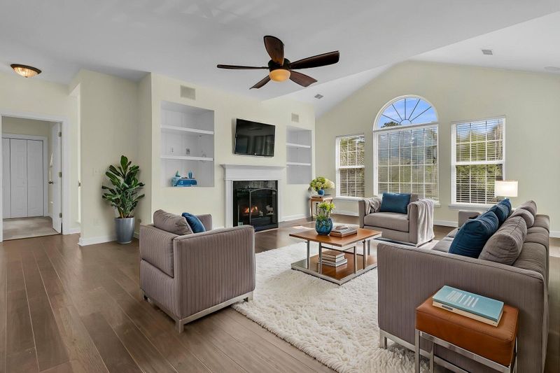 1631 Camfield Ln, Mount Pleasant, SC 29466
