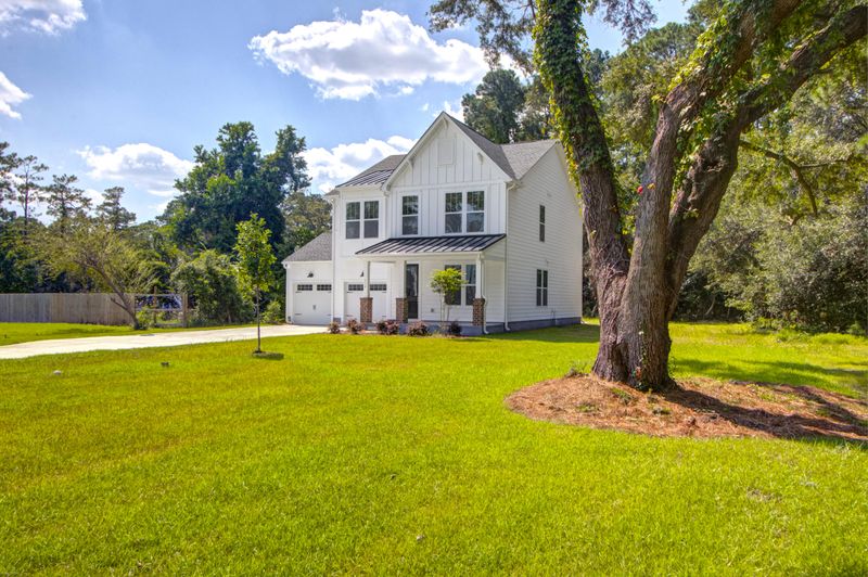 714 N Hickory St #13, Summerville, SC 29483
