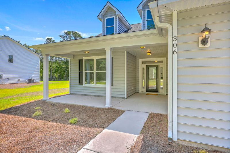 306 Mizell Rd, Dorchester, SC 29437