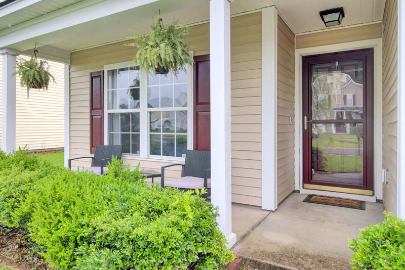 108 Larkspur Dr, Goose Creek, SC 29445