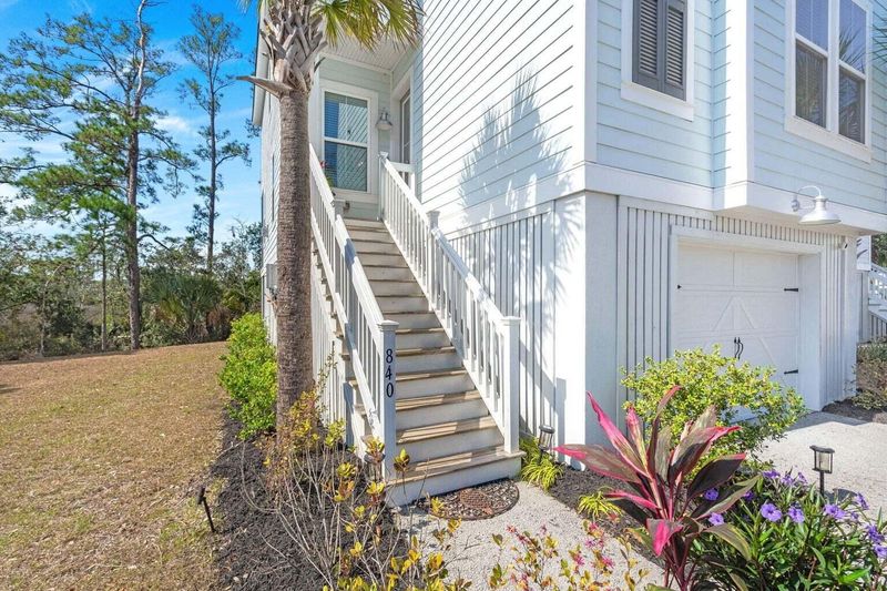 840 Forrest Dr, Charleston, SC 29492