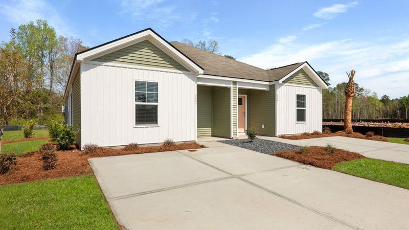 117 Mims Academy Dr, Harleyville, SC 29448