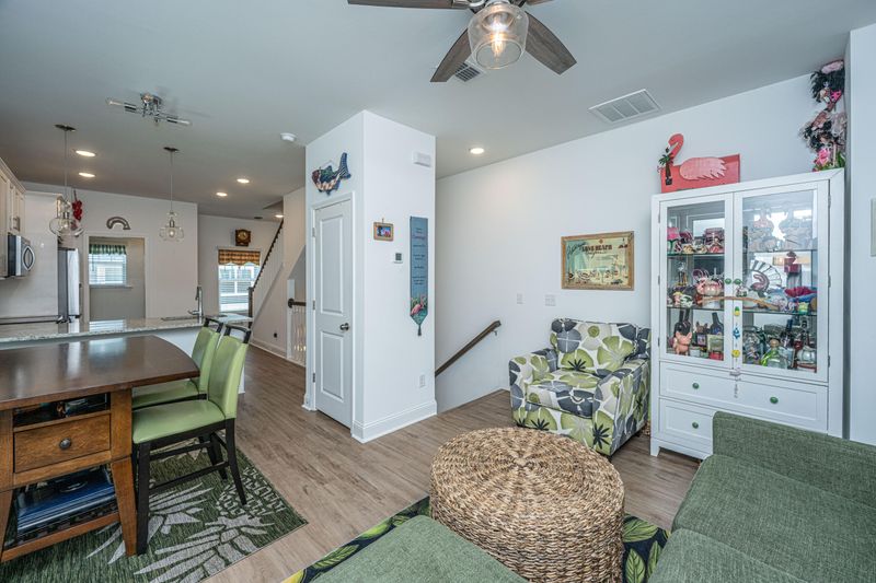 1242 Allusion Ln #206, Mount Pleasant, SC 29466