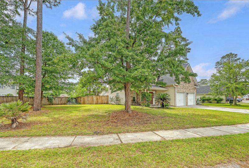 1042 Cobblestone Blvd, Summerville, SC 29486