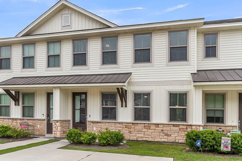 7812 Park Gate Dr, North Charleston, SC 29418