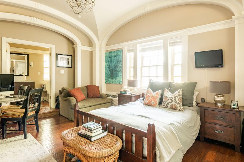 12 Bee St #C, Charleston, SC 29403