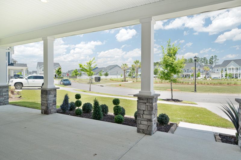 209 Country Gate Ln, Summerville, SC 29485