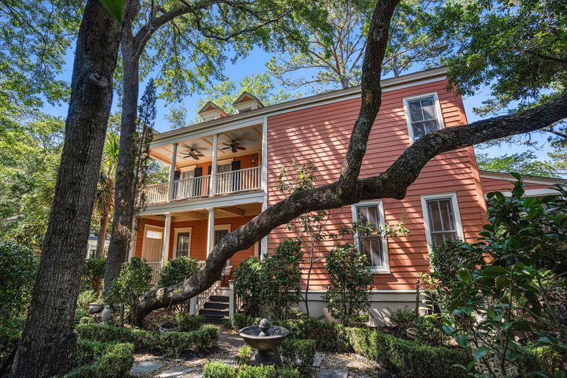82 Ponsbury Rd, Mount Pleasant, SC 29464