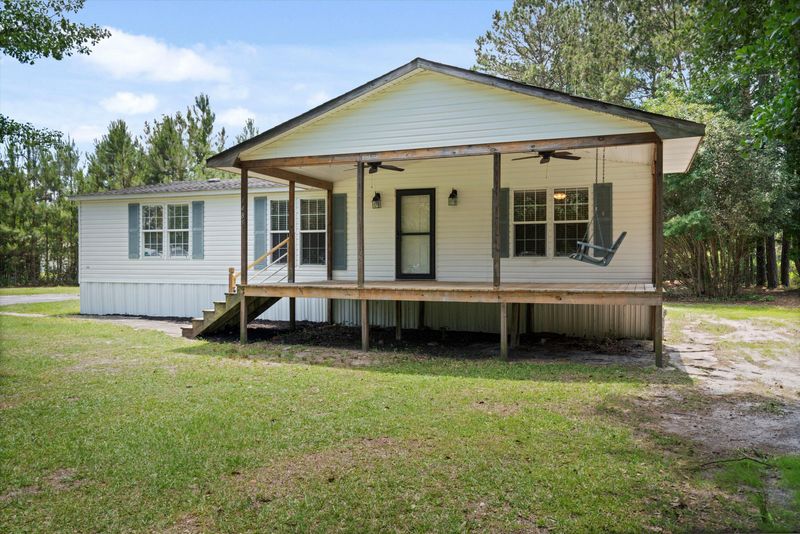 1485 Matilda Cir, Pineville, SC 29468