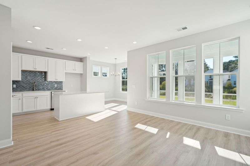 352 Chapman Cir, Goose Creek, SC 29445