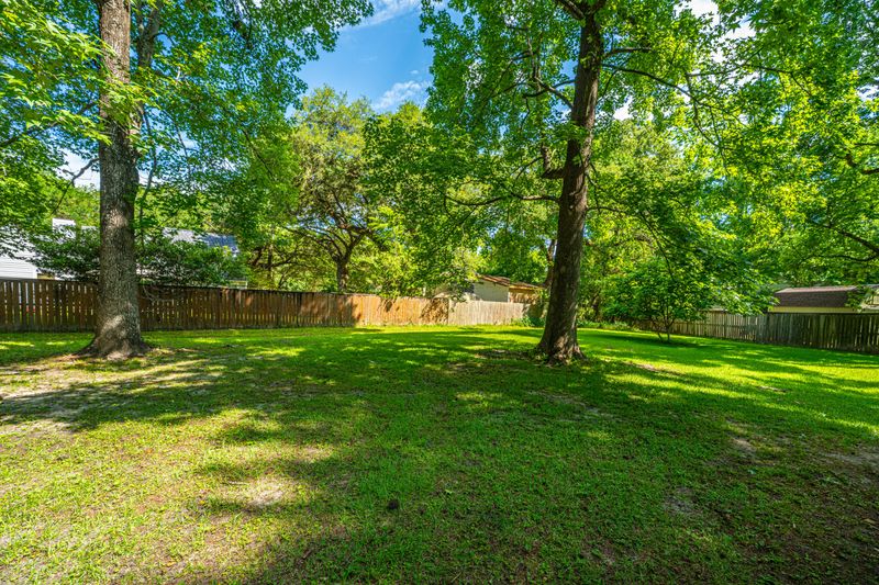 2650 Summer Leaves Ct, Charleston, SC 29414