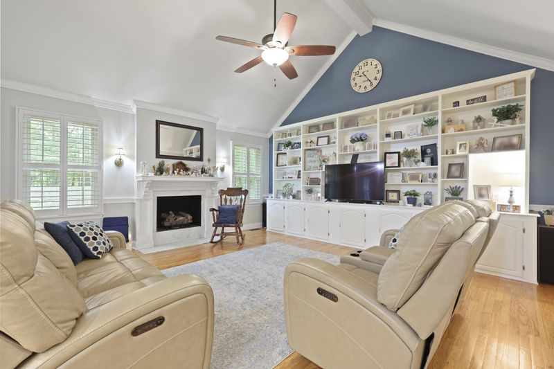 189 Fox Chase Dr, Goose Creek, SC 29445