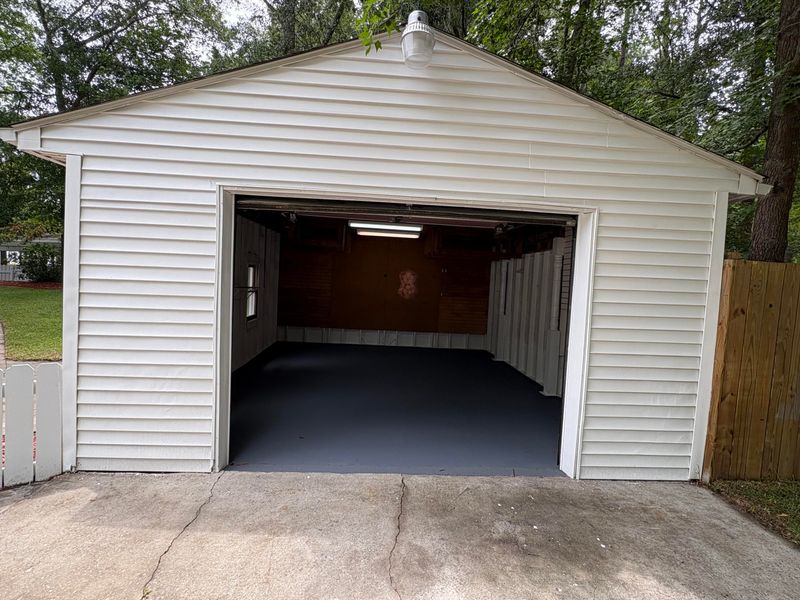 324 Grapevine Rd, Summerville, SC 29483