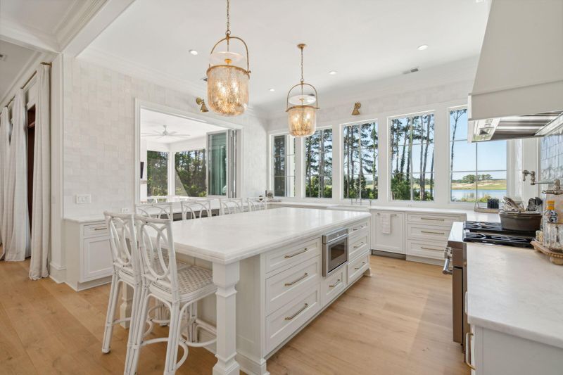 821 Bulls Bay Blvd, Mount Pleasant, SC 29429